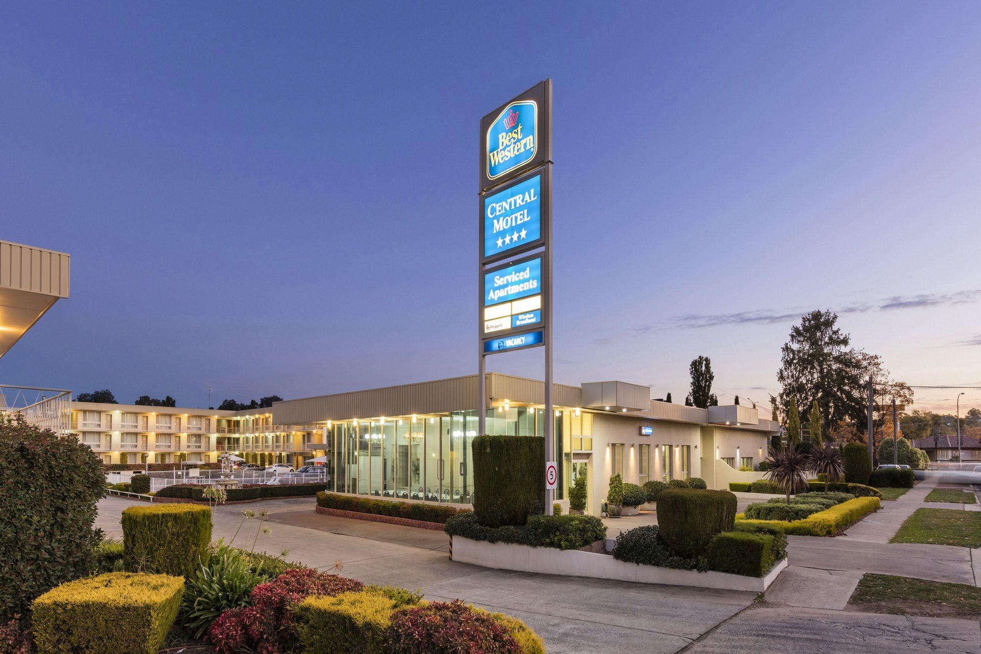 Motel Breakfree Queanbeyan Exterior foto