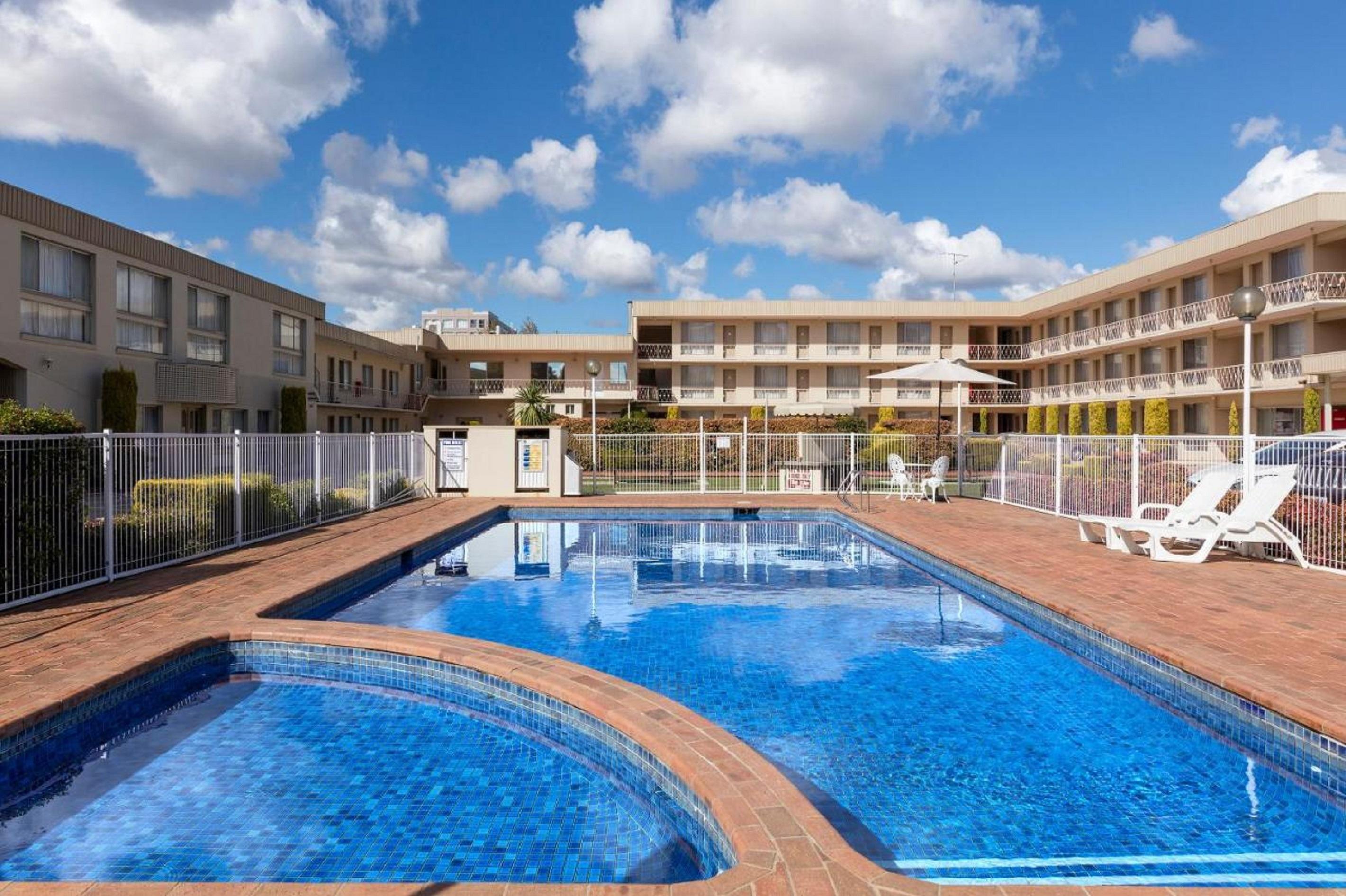 Motel Breakfree Queanbeyan Exterior foto